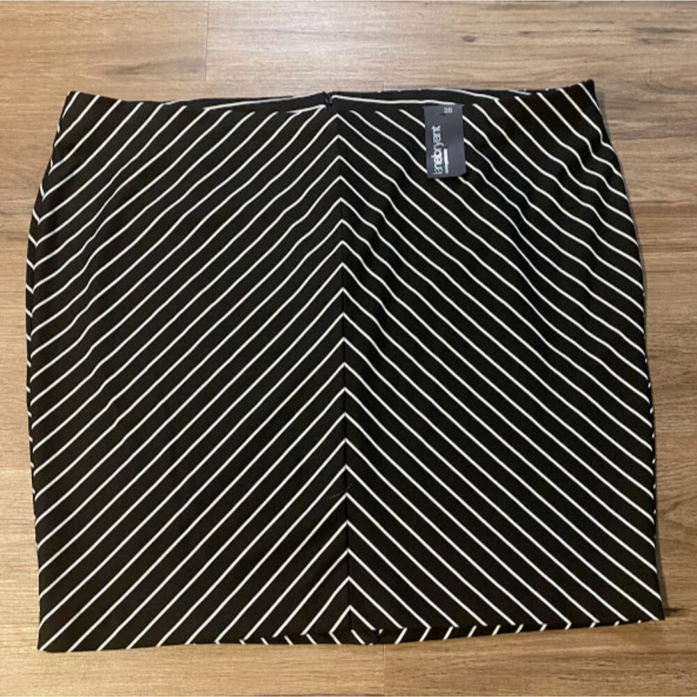 Lane Bryant Black White Striped Skirt 28